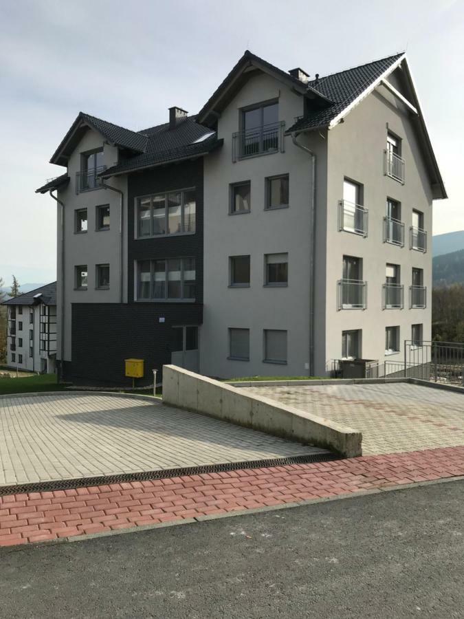 Ski Sun Sea - Rodzinny Apartament Pod Gondola Свєрадув-Здруй Екстер'єр фото
