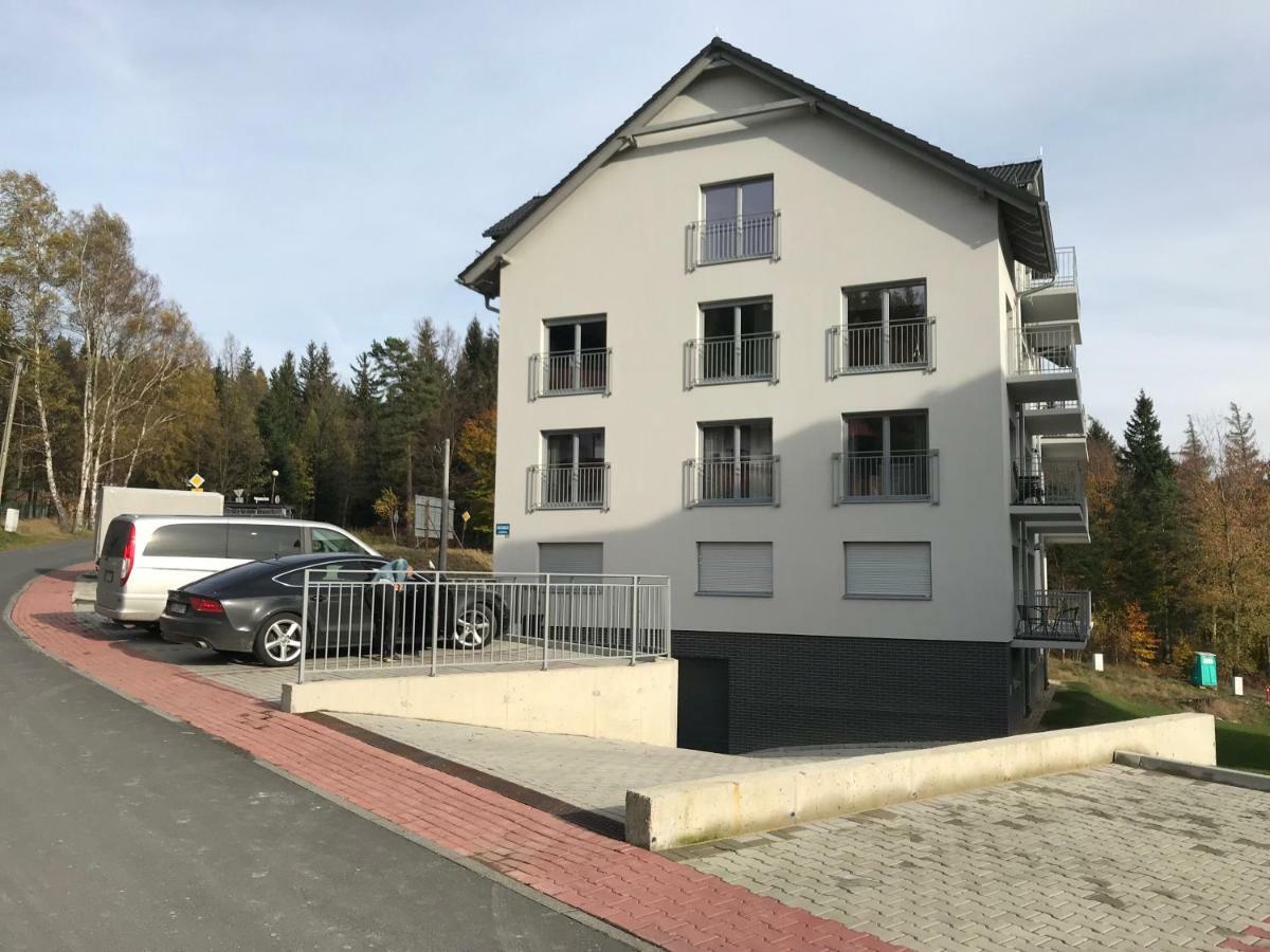 Ski Sun Sea - Rodzinny Apartament Pod Gondola Свєрадув-Здруй Екстер'єр фото